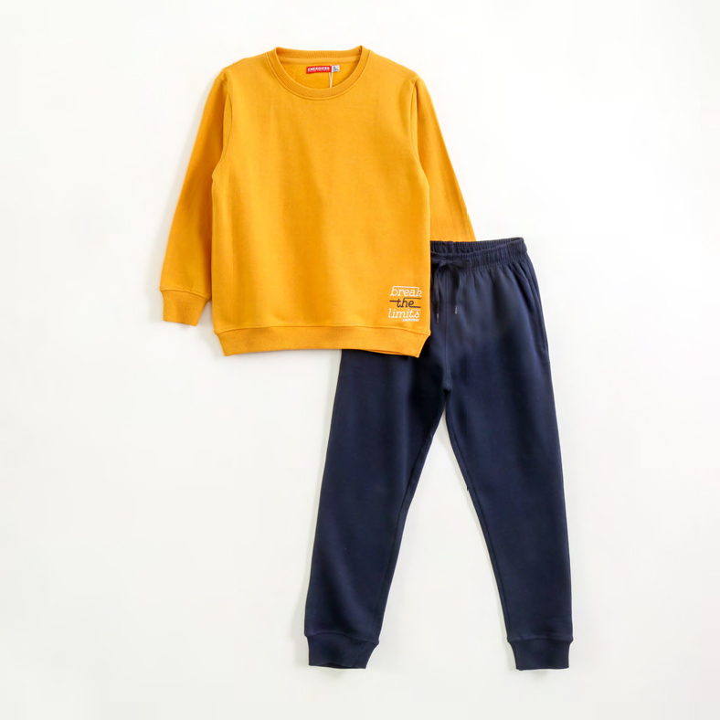 Pranav Fashions Mens Wear